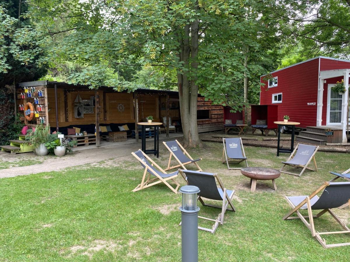 Tiny House Ahse Im Pier9 Tiny House Hotel Hamm  Eksteriør bilde